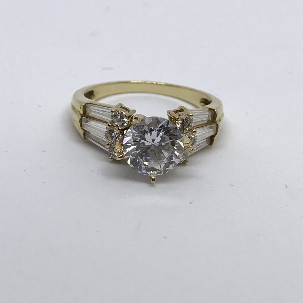 Gold Engagement Style Ring Set In 14K Gold